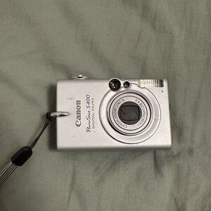 Canon Elph PowerShot S400 camera